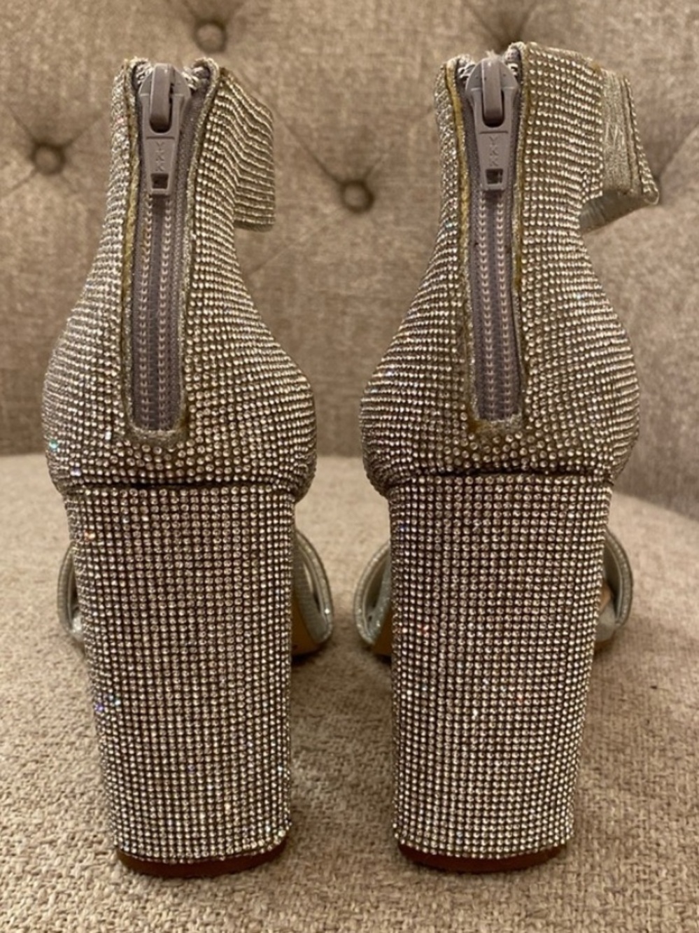 Gianni Bini Rhinestone Block Heel Sandals Silver Sparkle Size 7M Wedding - Picture 3 of 11
